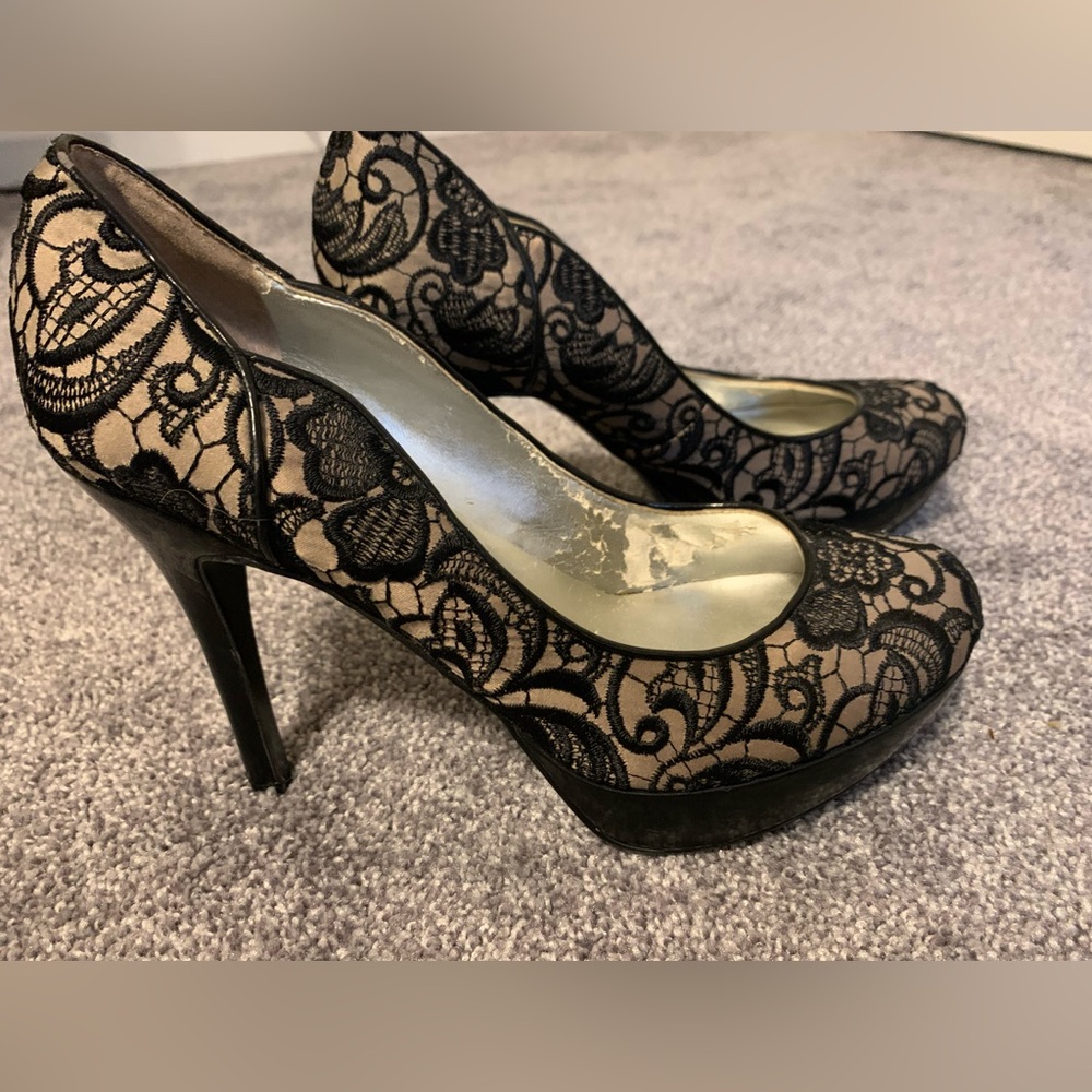 Guess platform heel